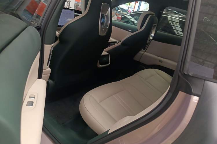 Used Xiaomi Auto YU7 2025 Ultra-Long Range Rear-Wheel Drive Version
