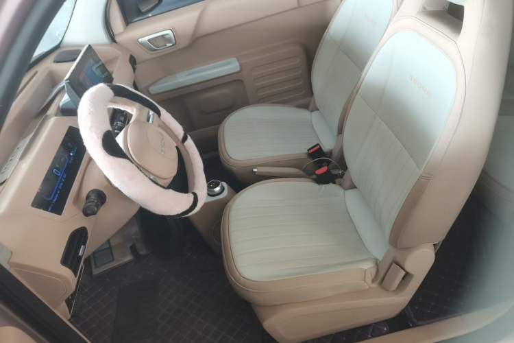 Used Geely Galaxy Panda 2023 Panda Mini 200km Endurance Bear Left Front Seat