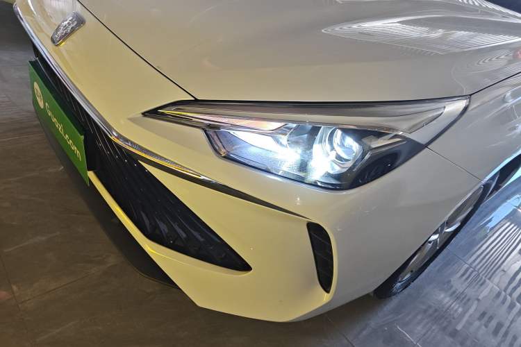 Used Roewe i5 2023 1.5L Manual Comfort Edition