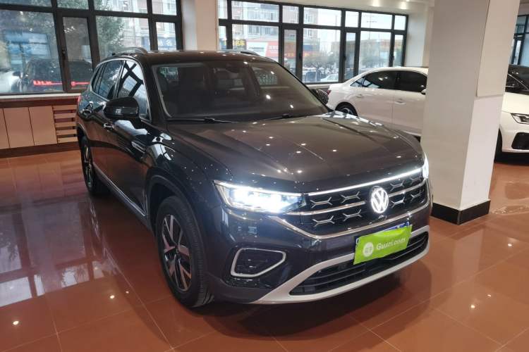 Used Volkswagen Tayron 2023 280TSI Two-Wheel-Drive Luxury Plus Advanced Version Front Right 45 Deg