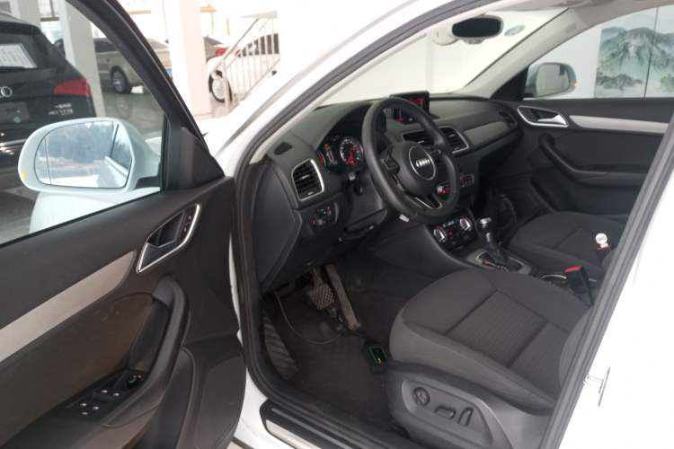 Used Audi Q3 2016 30 TFSI Collector's Edition Intelligent Model
