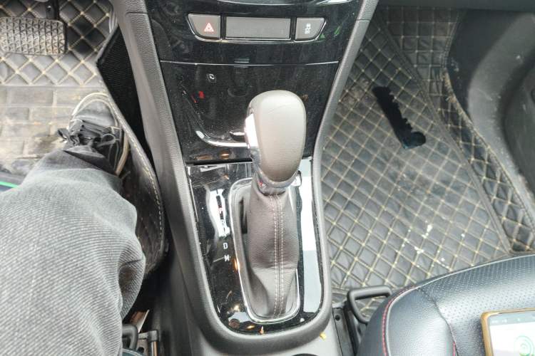 Used Buick Encore 2017 18T Automatic Two-Wheel Drive Urban Leading Model