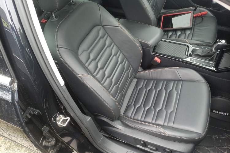 Used Volkswagen Passat 2019 330TSI Elite Edition China V Standard Right Front Seat