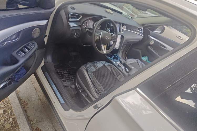 Used Infiniti QX50 2020 2.0T All-Wheel-Drive Elite Version