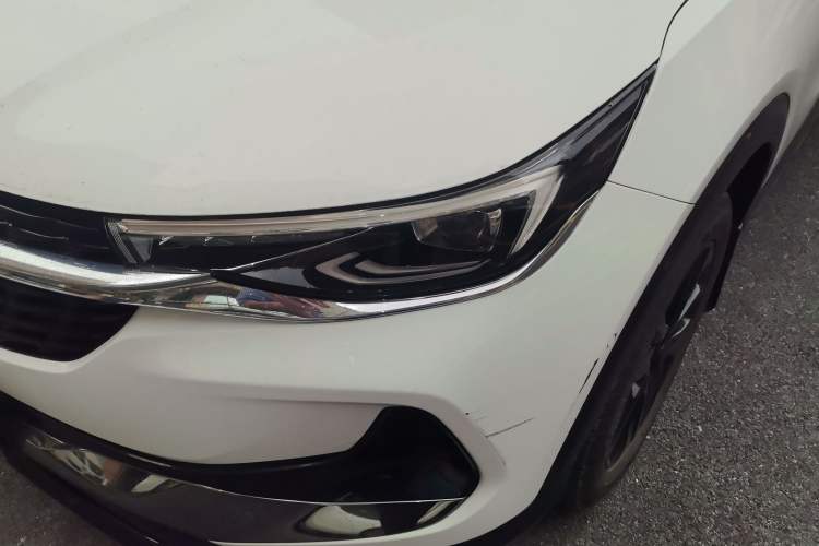 Used Buick Encore 2021 332T CVT Luxury Version Left Front Headlight