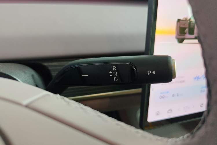 Used ONVO L60 2024 60 kWh Rear-Drive Version
