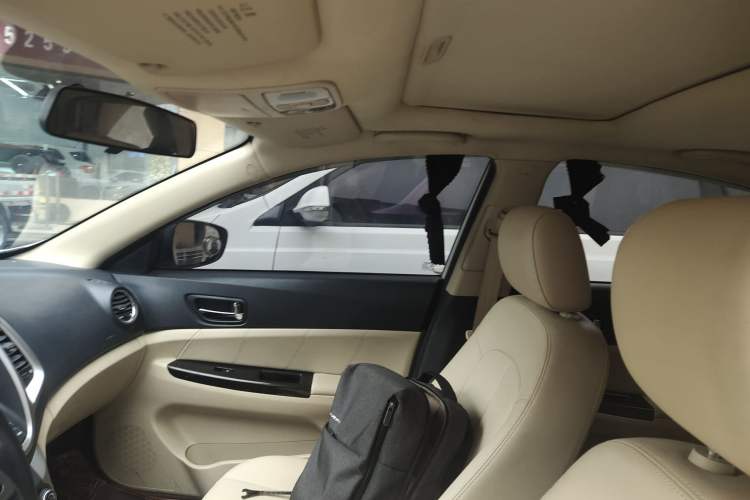 Used Changan Eado 2015 1.6L Manual Luxury Model China V Standard
