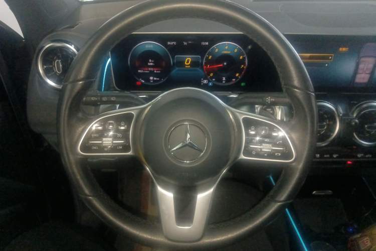 Used Mercedes-Benz GLB 2020 GLB 200 Dynamic Edition