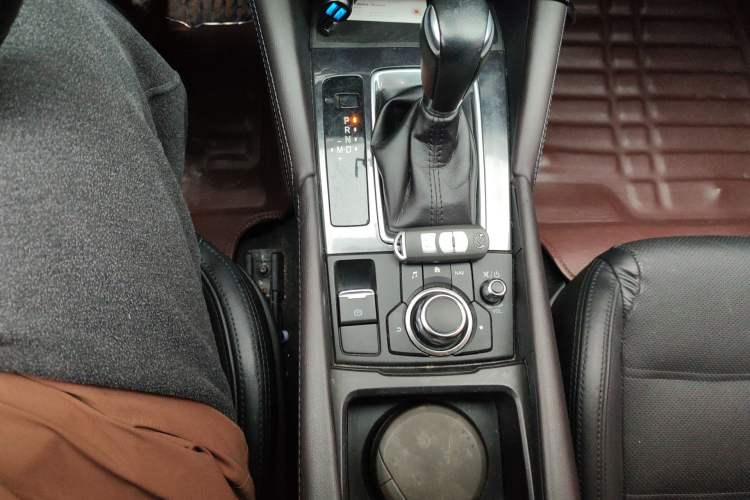 Used Mazda Atenza 2018 2.0L Blue Sky Luxury Edition China V Standard Gear Lever