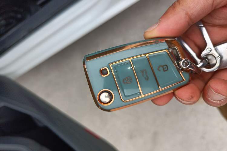 Used Volkswagen Sagitar 2021 280TSI DSG Excellence Edition Vehicle Key