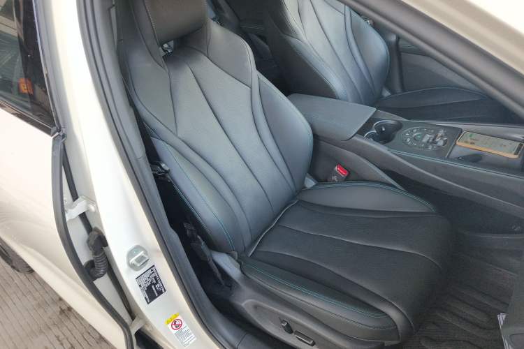 Used BYD Seal 06 New Energy 2025 DM-i Smart Drive 120KM Deluxe Model Right Front Seat