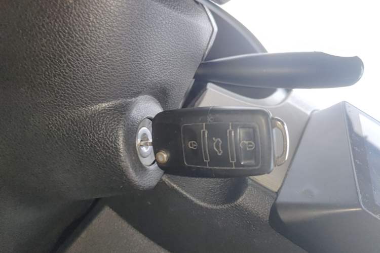 Used CHANGAN OSHAN Olisway 2014 1.4L AMT Luxury Model
