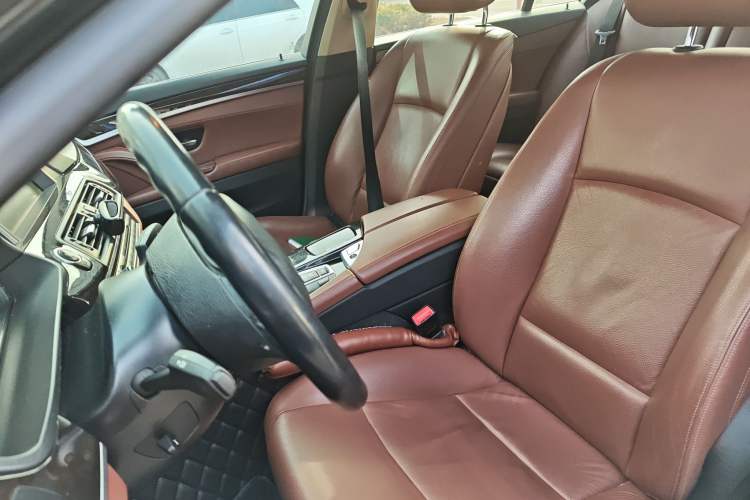 Used BMW 5 Series 2014 528Li xDrive Premium Edition