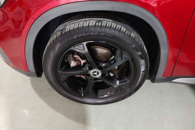 Used Mercedes-Benz GLA 2017 GLA 200 Sport Edition Left Front Wheel Hub