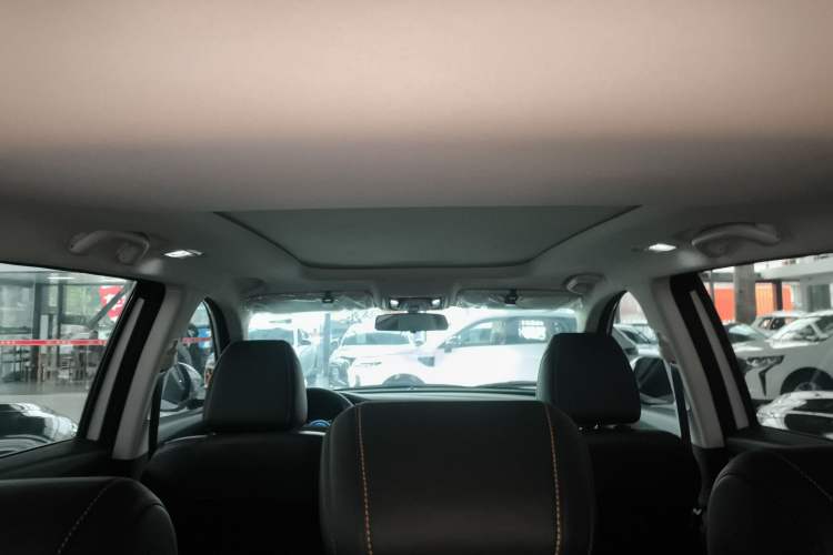 Used CHANGAN X7 PLUS 2024 1.5T Automatic Prestige 7-Seater Headliner