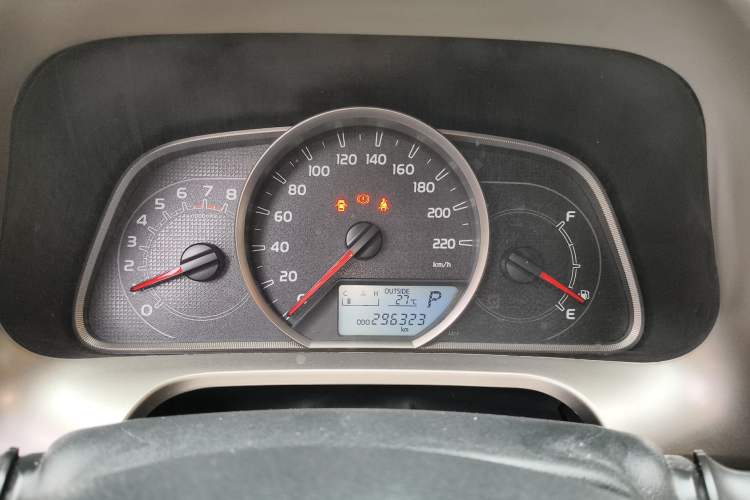 Used Toyota RAV4 2015 2.0L CVT Two-Wheel Drive Fashion Edition