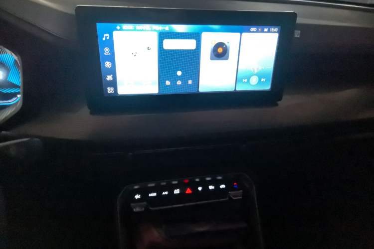 Used Wuling Asta 2022 2.0L DHT Electric-Speed Version