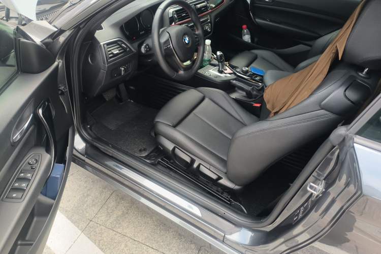 Used BMW 2 Series 2018 220i Convertible Coupe Sports Design Package