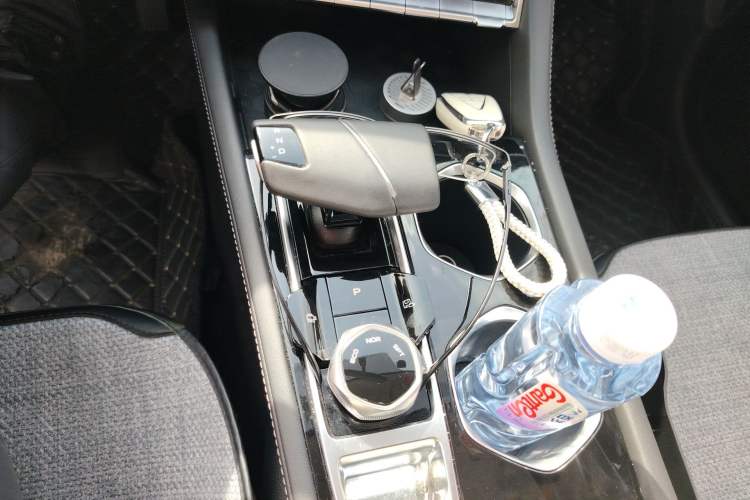 Used CHANGAN Eado 2023 Changan Edition PLUS Blue Whale NE 1.4T GDI DCT Prestige Version Gear Lever