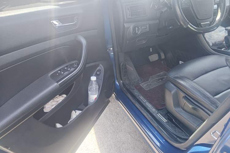 Used Qoros 5 2018 Revised Version 1.6T Automatic Leading Edition
