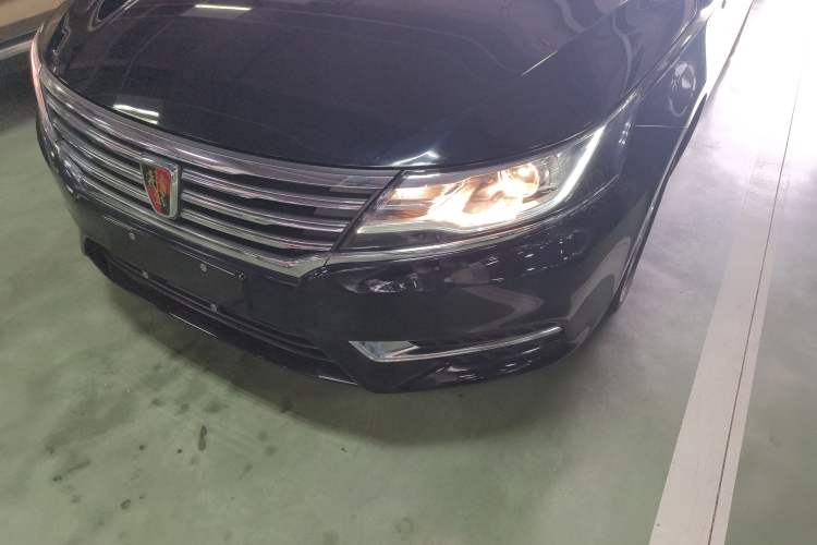 Used Roewe i6 2017 20T Manual Luxury Edition
