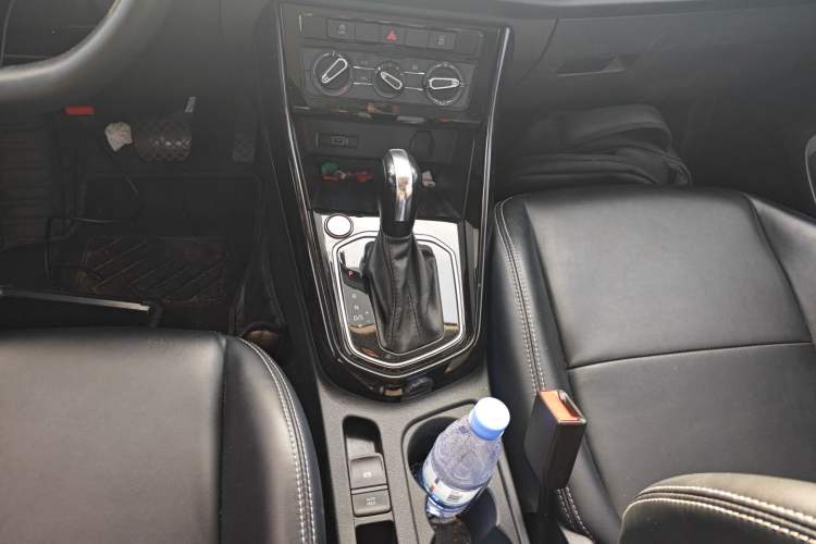 Used Jetta VS5 2022 280TSI Automatic Trendy Pro Version
