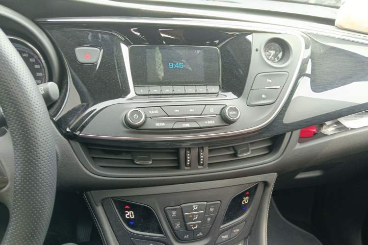 Used Buick Envision 2016 20T Two-Wheel Drive Leading Version Audio And AC Panel