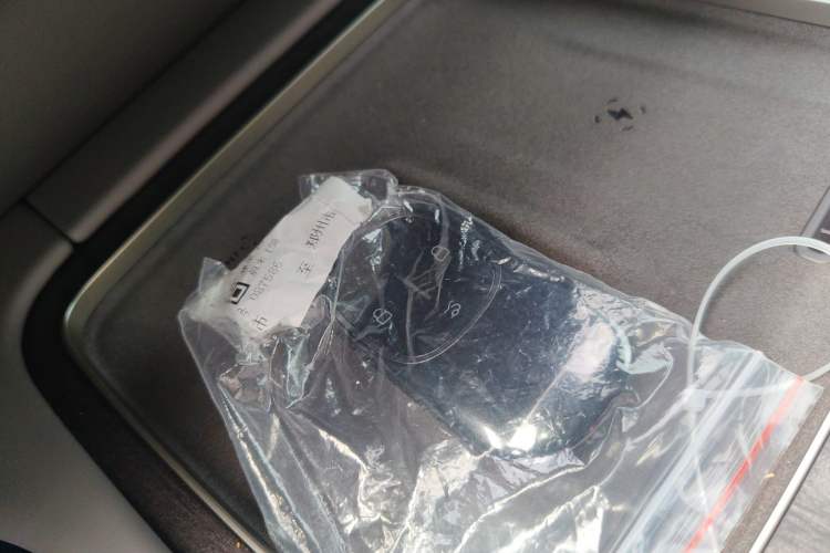 Used Nio ES8 2026 Model 6-seat Executive Signature Edition Vehicle Key