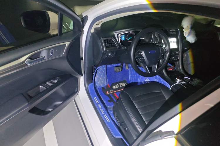 Used Ford Mondeo 2018 EcoBoost 200 Intelligent Control Luxury Model China V Standard