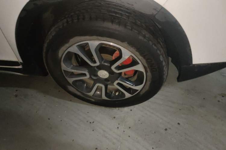 Used Geely Auto Vision X3 2017 1.5L Manual Luxury Model Right Front Wheel Hub