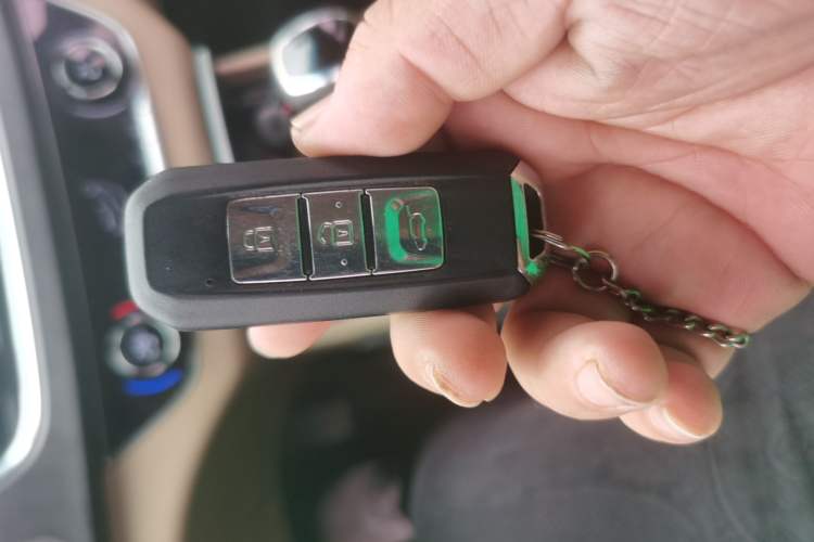 Used Baojun 730 2017 1.8L iAMT Prestige Version 7 Seats
