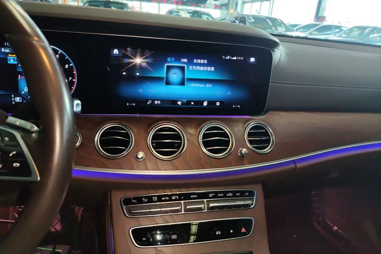 Used Mercedes-Benz E-Class 2023 E 260 L 4MATIC Audio And AC Panel