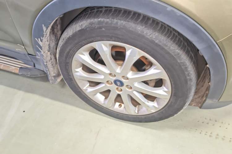Used Ford Kuga 2013 1.6L GTDi Two-Wheel-Drive Trend Model
