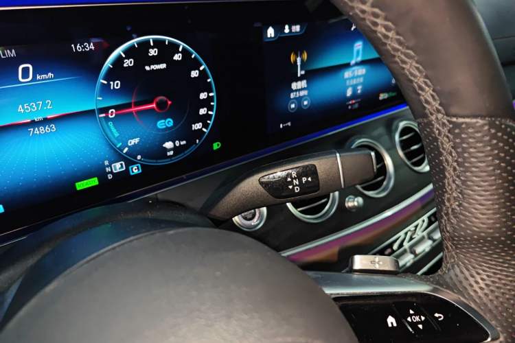 Used Mercedes-Benz E-Class New Energy 2022 Restyled E 350 e L Plug-in Hybrid Sports Sedan Gear Lever