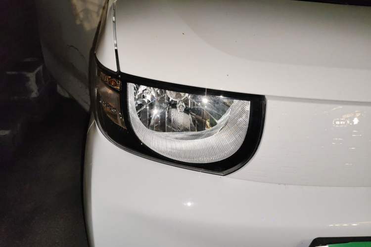 Used Chery New Energy QQ Ice Cream 2023 170km Milkshake – Lithium Iron Phosphate Right Front Headlight