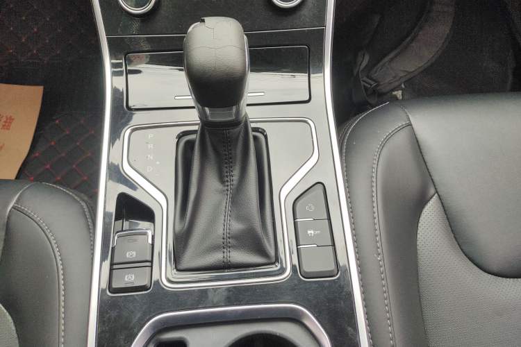 Used Chery Arrizo 5 2019 Revised PRO 1.5L CVT Youth Edition China VI Standard Gear Lever
