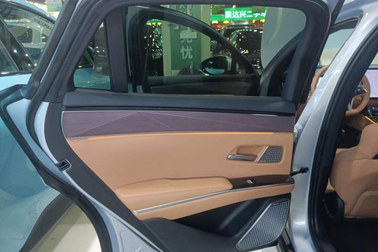 Used BYD Han L 2025 EV Four-Wheel Drive LiDAR Flagship Model
