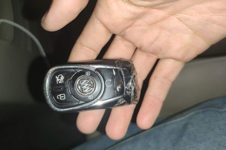 Used Buick GL8 2018 28T Luxury Model China VI Standard Vehicle Key