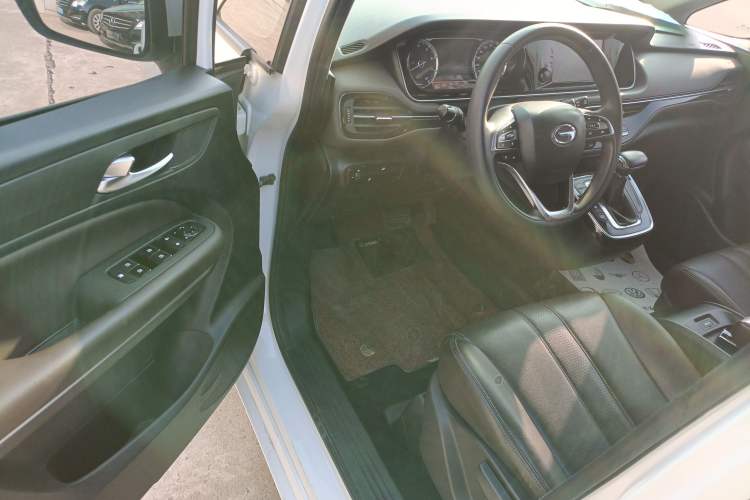 Used GAC Trumpchi M6 2019 270T Automatic Luxury Edition (6-seater) - China V Standard