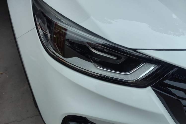 Used CHANGAN OSHAN COS1 2020 GT 2.0T Automatic Luxury 7-Seater Right Front Headlight