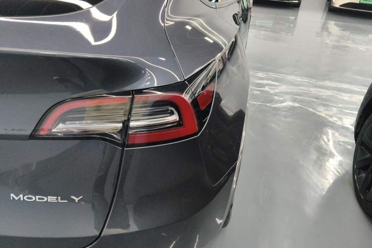 Used Tesla Model Y 2022 Rear-Wheel-Drive Version
