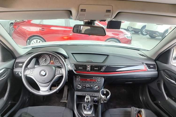 Used BMW X1 2015 sDrive18i Fashion Upgrade Edition