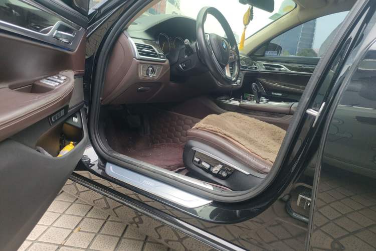 Used BMW 7 Series 2016 740Li Luxury Edition Driver Seat