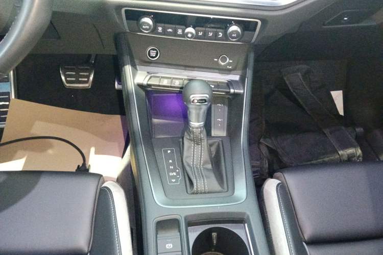 Used Audi Q3 2024 35 TFSI Fashion Dynamic Edition
