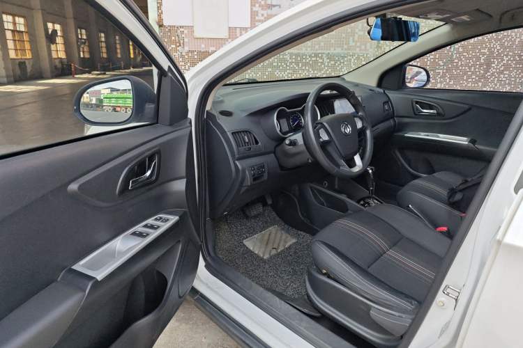 Used Dongfeng Aeolus AX3 2016 1.5L Automatic Shangkue Model