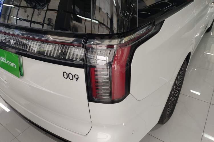 Used Zeekr 009 2022 WE Edition Right Rear Taillight