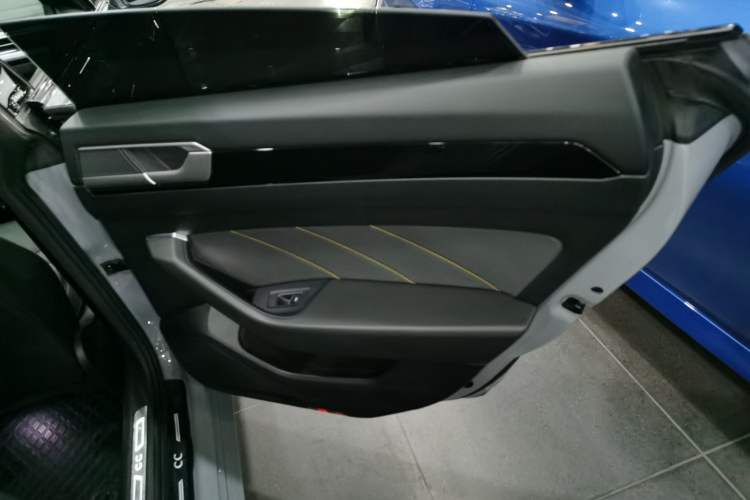 Used Volkswagen FAW-Volkswagen CC 2021 380TSI Striking Edition
