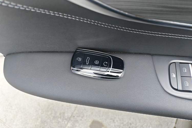 Used Chery Tiggo 8 2023 Kunpeng Edition 290TGDI Automatic Excellence Model