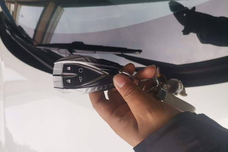 Used Changan UNI-V 2023 2.0T Sport Edition
