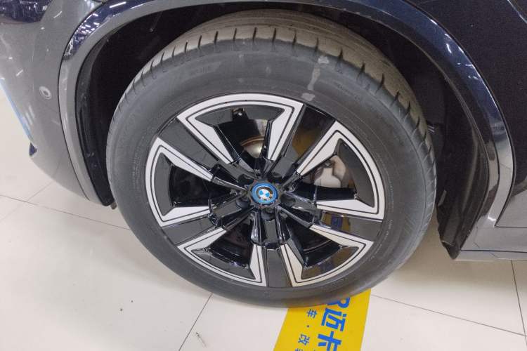 Used BMW iX3 2022 Leading Model Left Front Wheel Hub